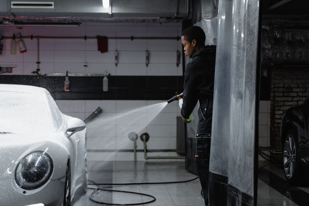 Car Wash & Detailing